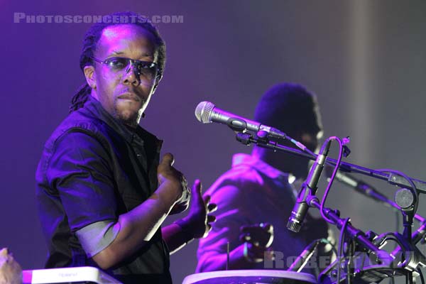 SHABAZZ PALACES - 2012-05-25 - PARIS - Espace Charlie Parker - Grande Halle - 